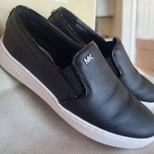 Michael Kors Keaton Black Leather Slip On Sneakers Size 7